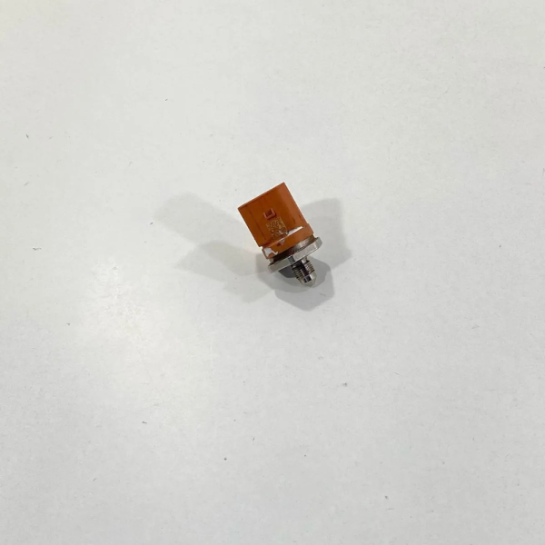Sensor Pressão Combustível Volkswagen Passat Jetta Tsi 2012